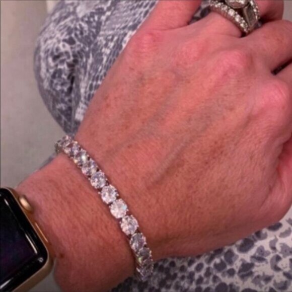 18k 30ct Tennis Bracelet - Picture 4 of 10